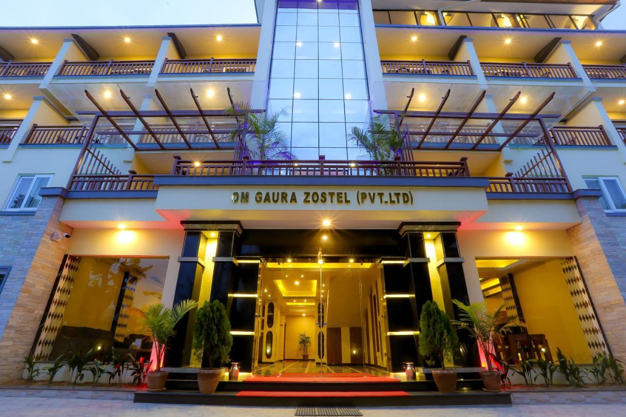 Om Gaura Hotel Похара Екстериор снимка